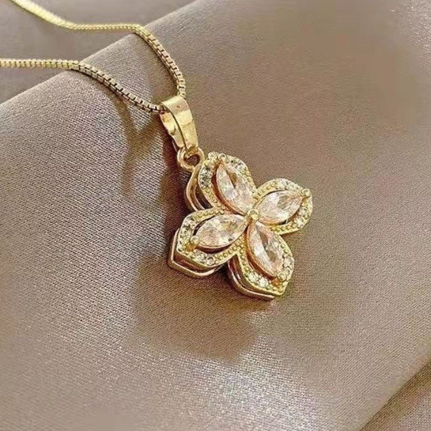 Flower Necklace and Earrings Set