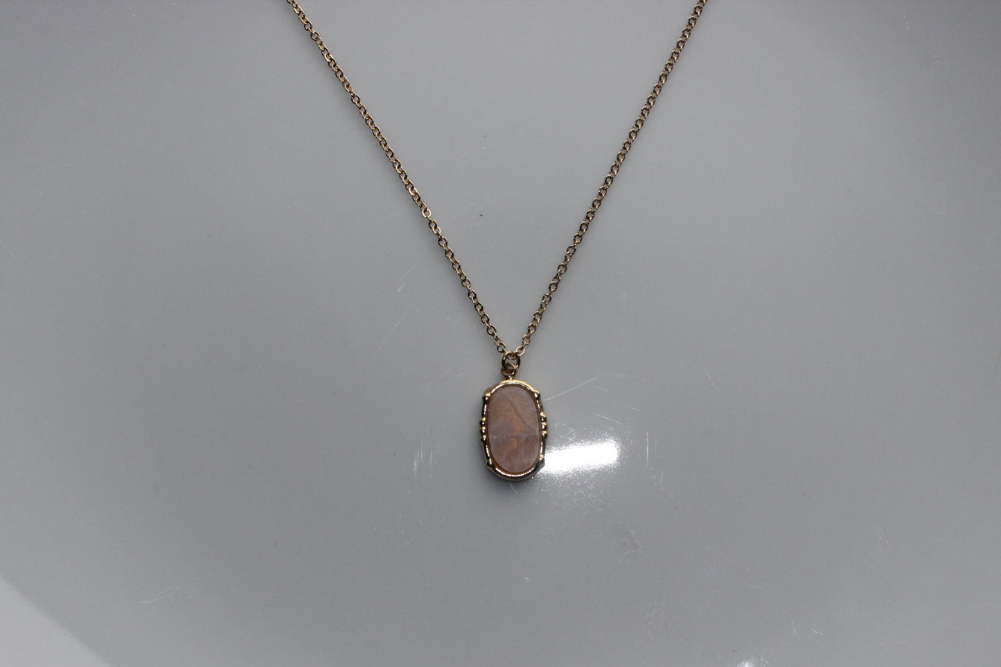 Luxury Fashion Women's Cut Natural Stone Pendant Necklace