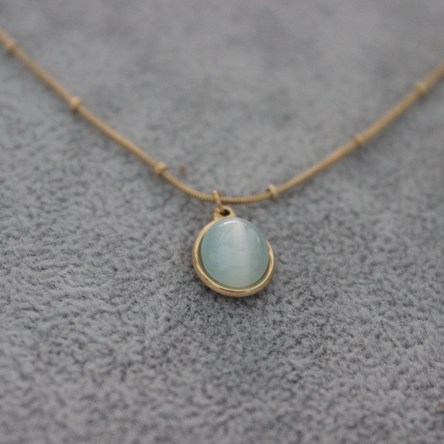 Oval Pendant Necklace